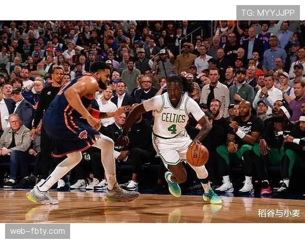 朱·霍勒迪突破制造对抗提升球队关键时刻防守效率